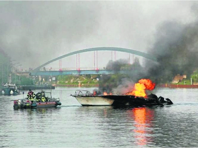 Brand&nbsp;in der Marina Rünthe Bergkamen